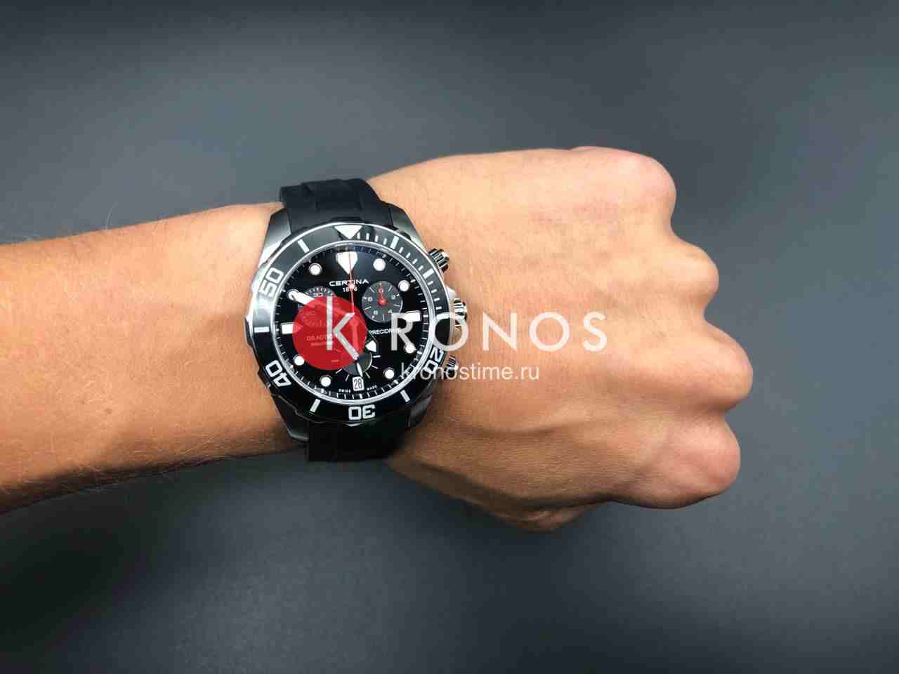 Certina C0324171705100 мужские часы застежка крупным планом